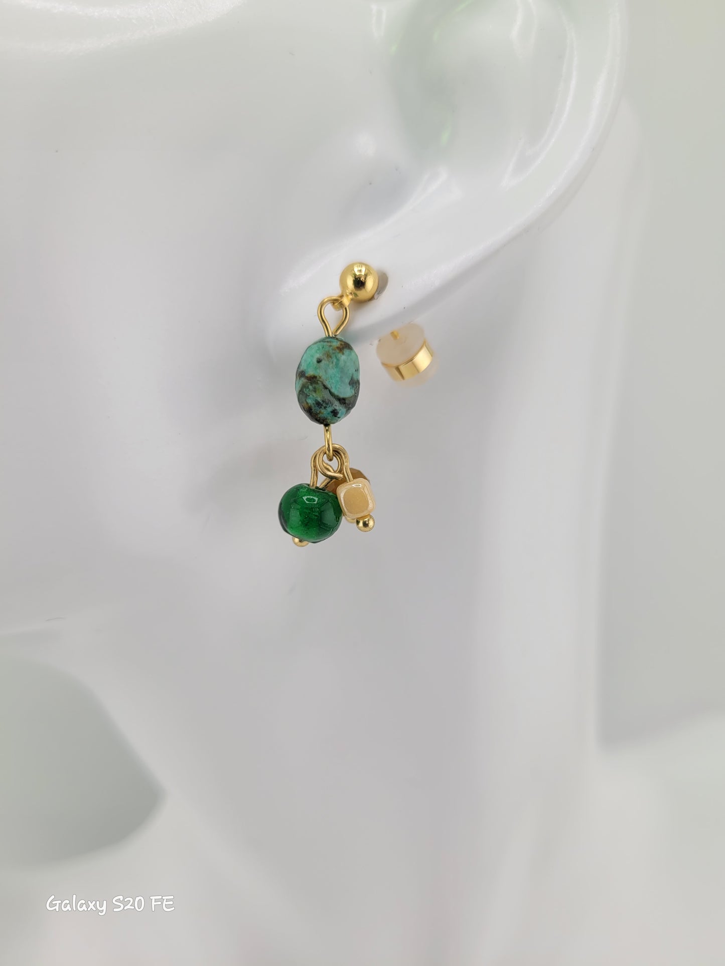 Clous d'oreilles en Turquoise naturelle Rio