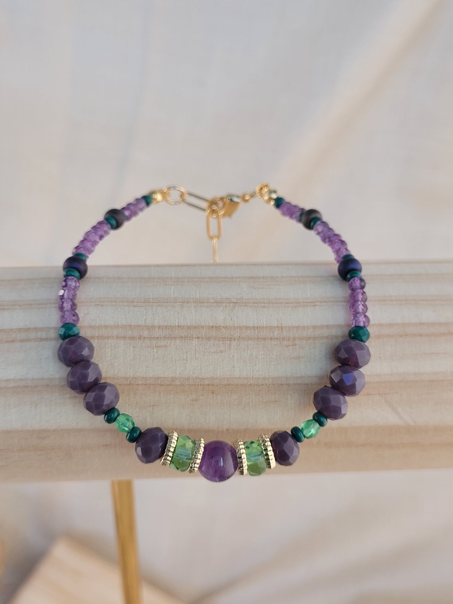 Bracelet en perles améthyste violet Tanjavur
