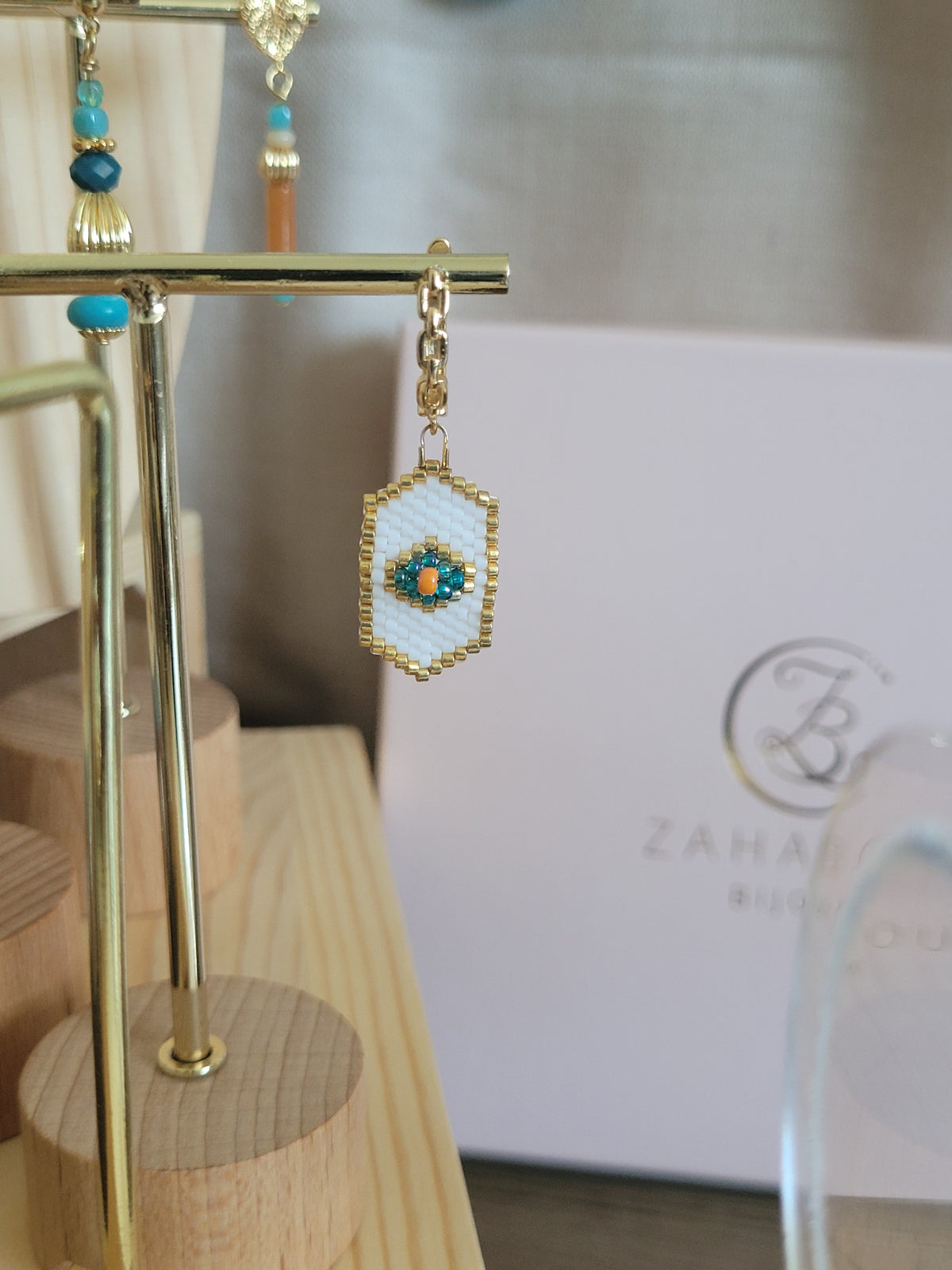Boucles d'oreilles médaillon blanc en Miyuki Recife